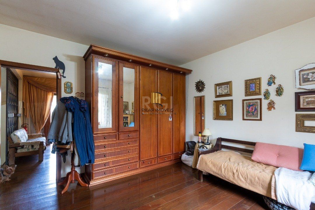 Casa Condominio para Venda - 386m², 3 dormitórios, sendo 2 suites, 2 vagas - Espirito Santo