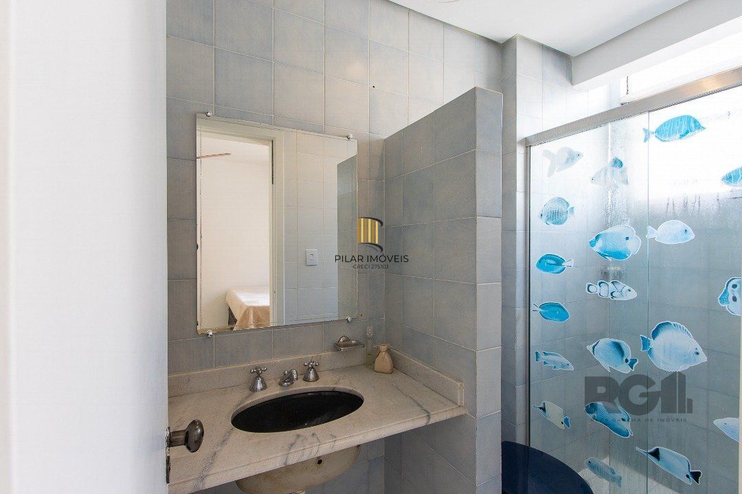 Apartamento com 3 dormitórios na Rua Dr. Barcelos