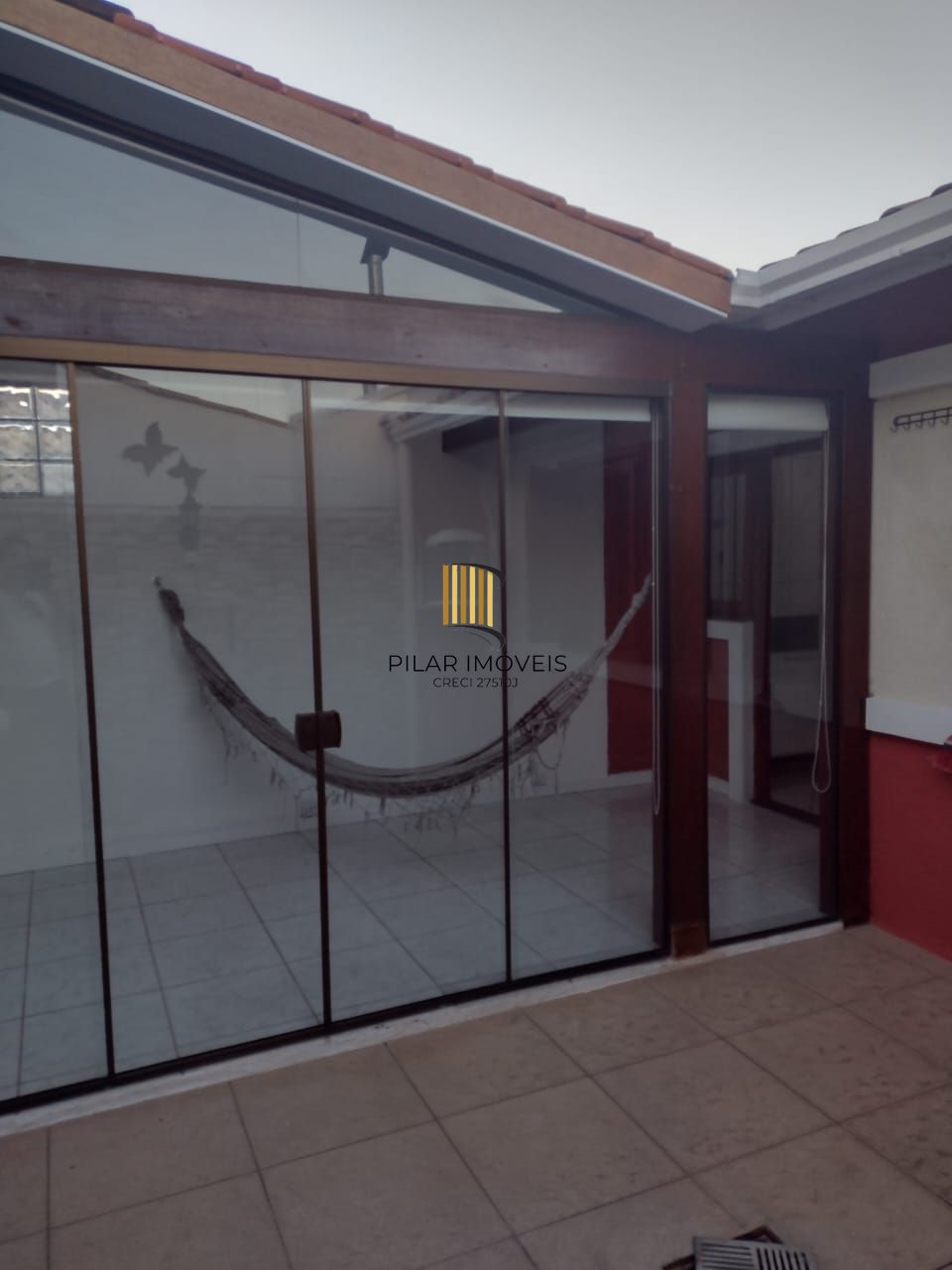 Casa 2 dormitórios no bairro Hípica