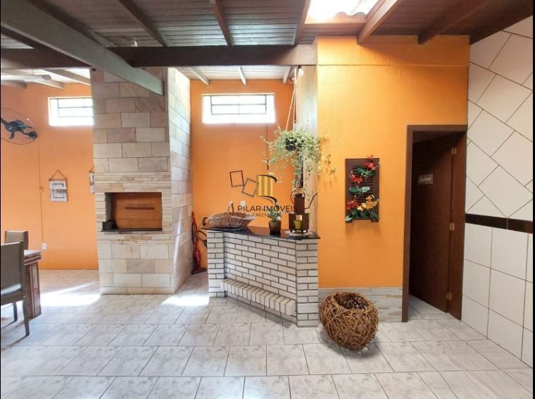 Casa para Venda - 198m², 2 dormitórios, 2 vagas - Belém Novo