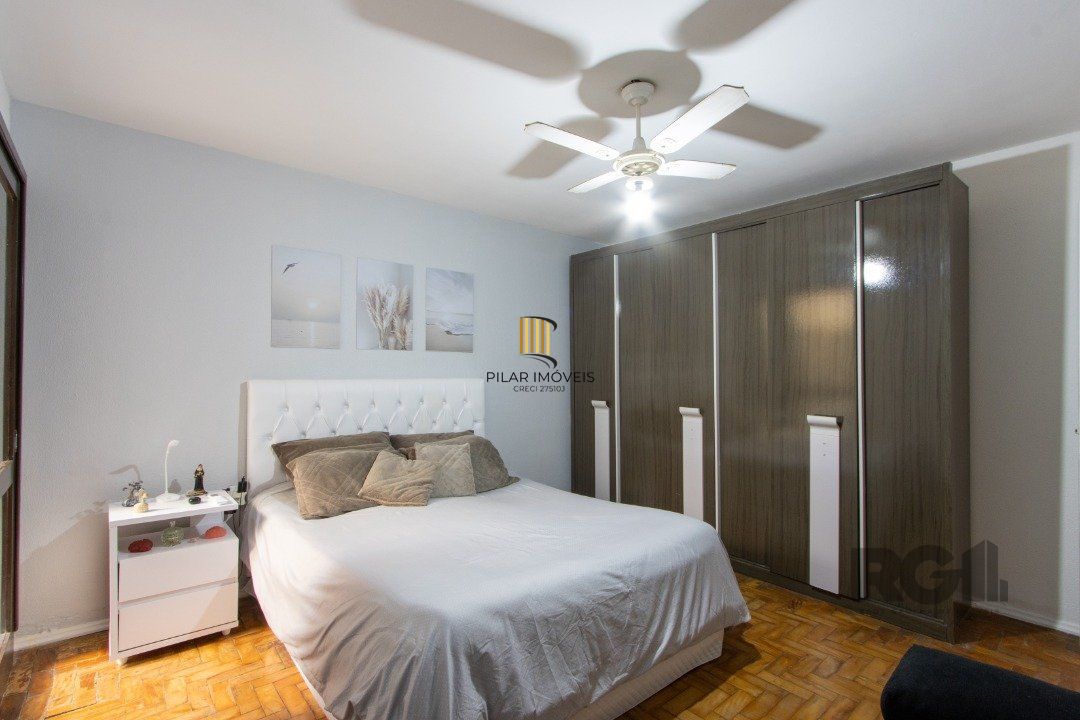 Casa 7 dormitórios no bairro Camaquã