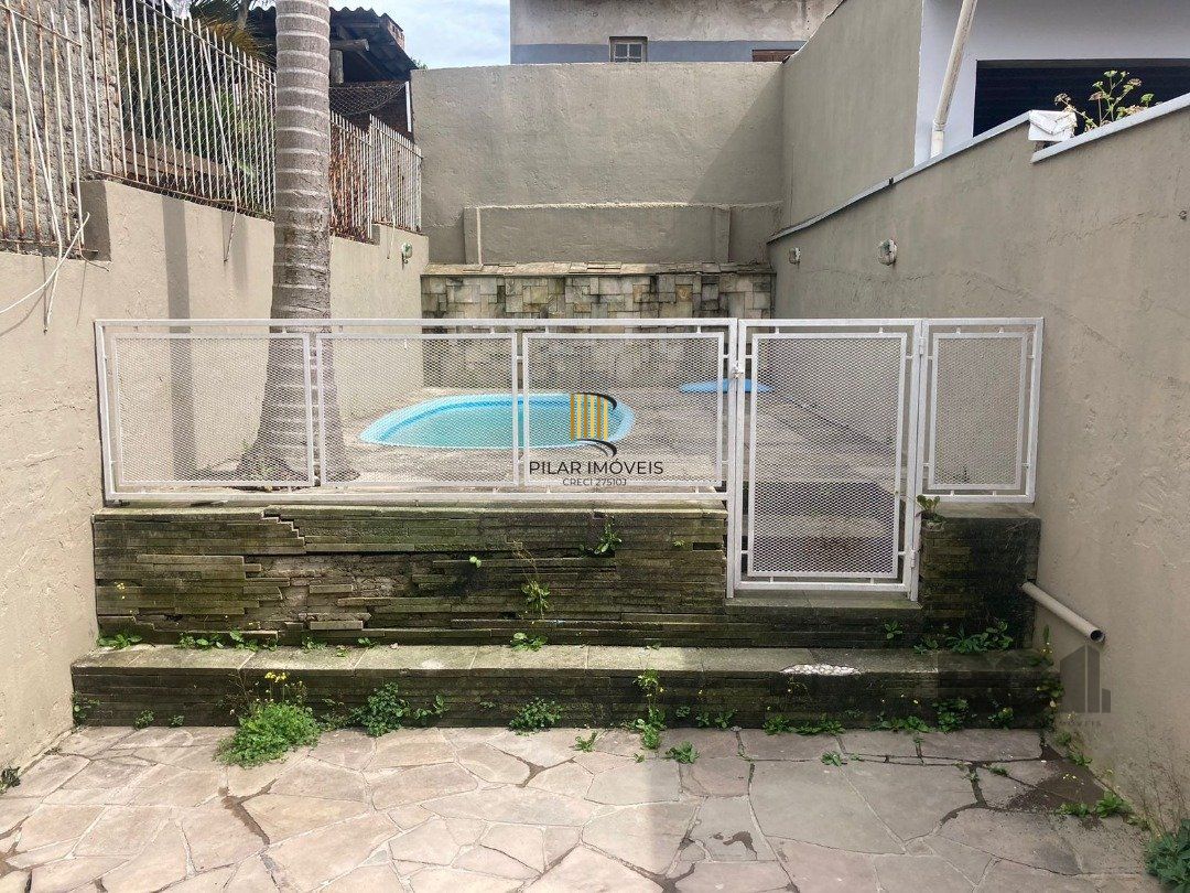 CASA | 2 DORMITÓRIOS | 1 SUÍTE | 2 VAGAS | PISCINA | SACADA | BAIRRO HÍPICA | ZONA SUL