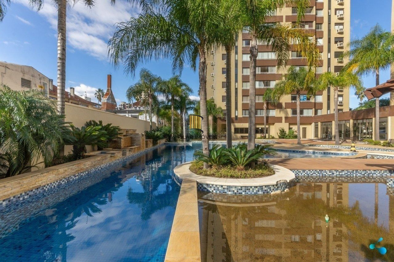 3 dormitórios, com 2 vagas no Life Square Menino Deus!