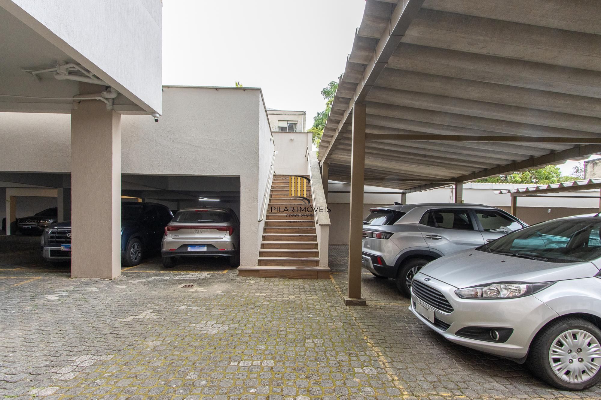 Cobertura no Menino Deus com vista espetacular