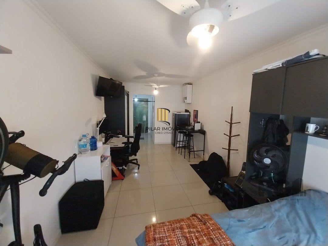 Apartamento JK no Centro Histórico, Condomínio Long Beach