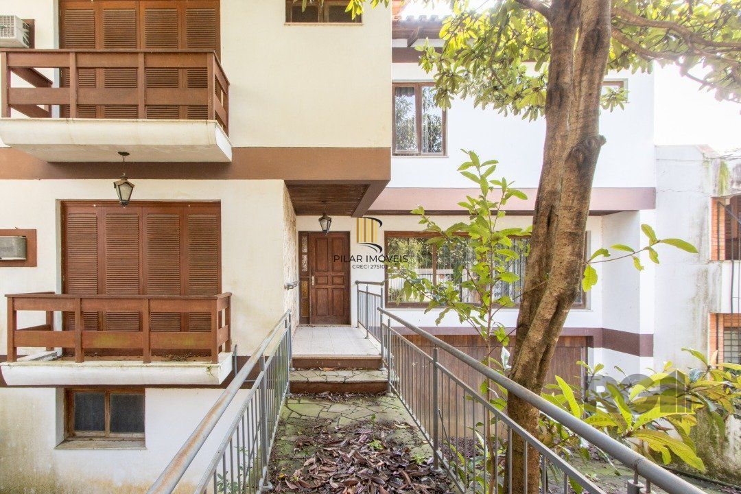Casa para Venda - 361.95m², 4 dormitórios, sendo 2 suites, 3 vagas - Nonoai