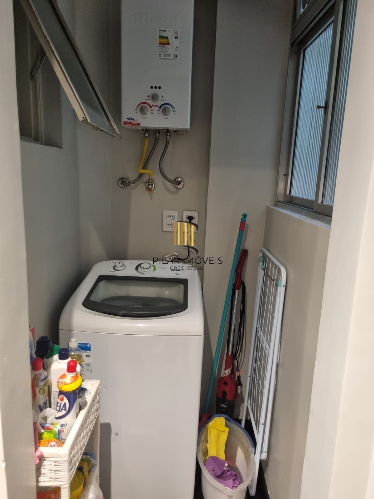 Apartamento de 1 dormitório com sacada no Centro Histórico.