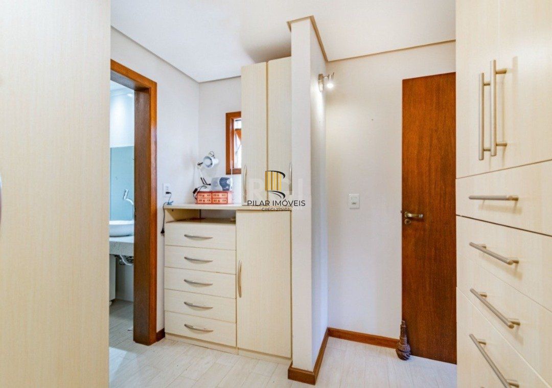 Casa para Venda - 255m², 3 dormitórios, sendo 1 suites, 3 vagas - Ipanema