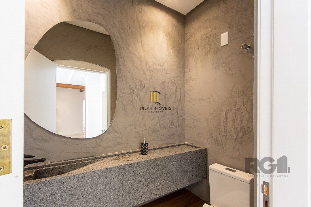 Casa 4 dormitórios no bairro Vila Conceição