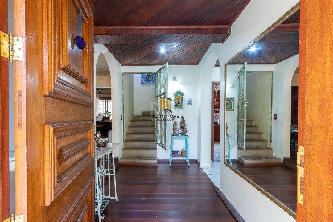 Casa Condominio para Venda - 386m², 3 dormitórios, sendo 2 suites, 2 vagas - Espirito Santo