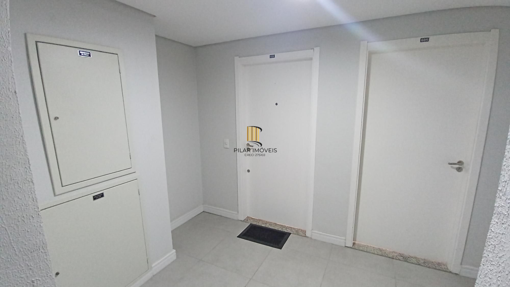 Apartamento com 2 dormitórios no bairro Camaquã