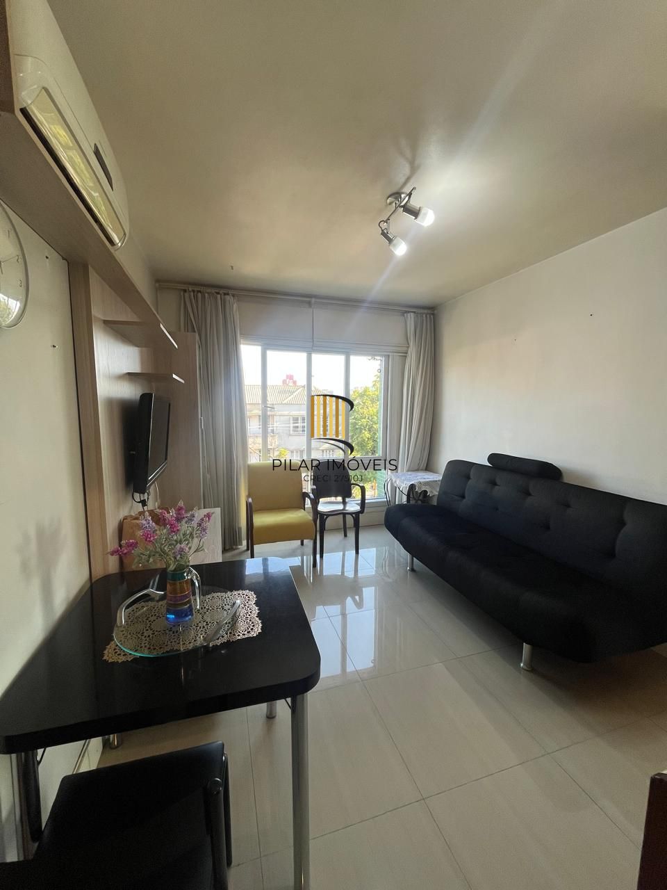 Apartamento  REFORMADO e MOBILIADO em ótima localização!!!