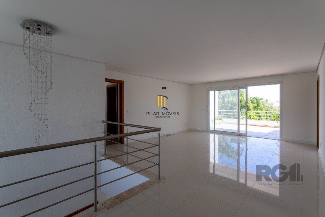 Casa  no condomínio Terra Ville , com aproximadamente 450m quadrados.