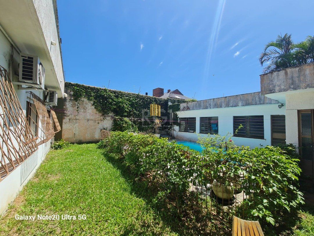 Casa 3 dormitórios no bairro Ipanema