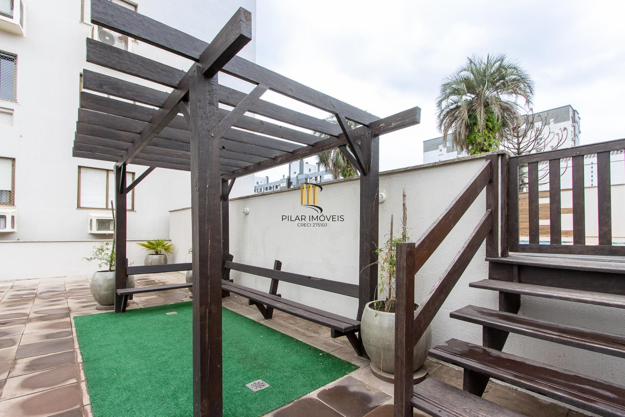 Cobertura no Menino Deus com vista espetacular