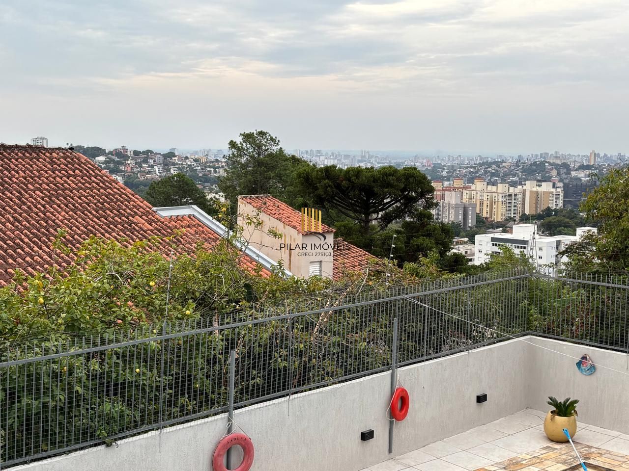 Casa 3 dormitórios em Teresópolis