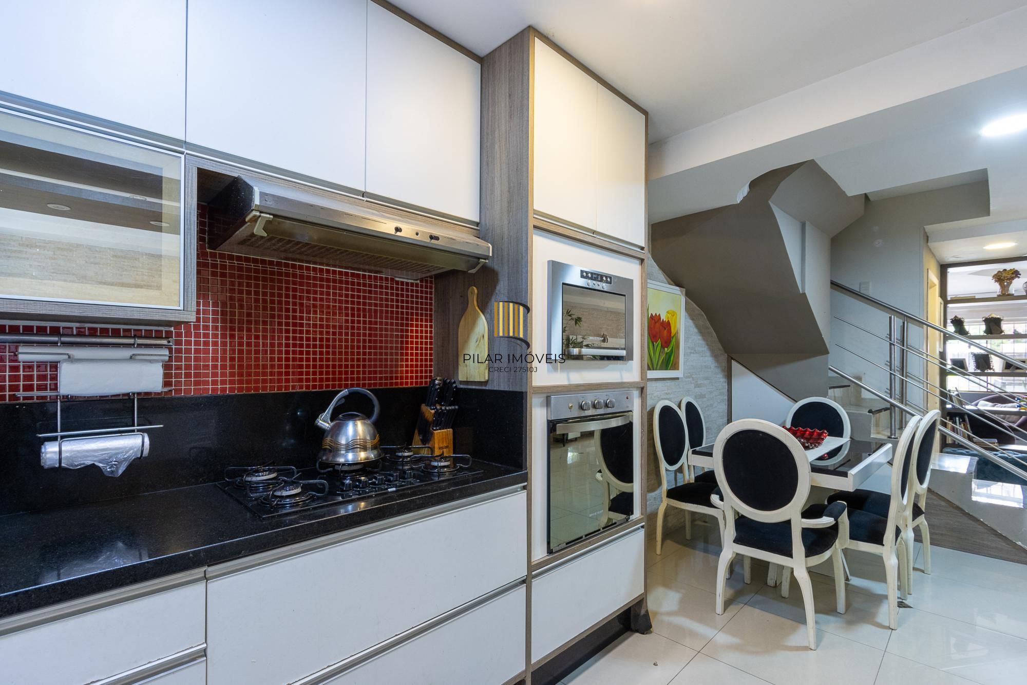 Casa 3 dormitórios no bairro Cristal