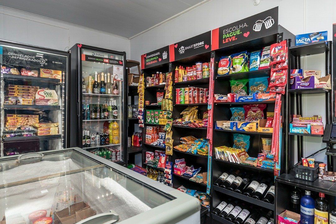 Apartamento  com 2 quartos e 1 banheiro no total