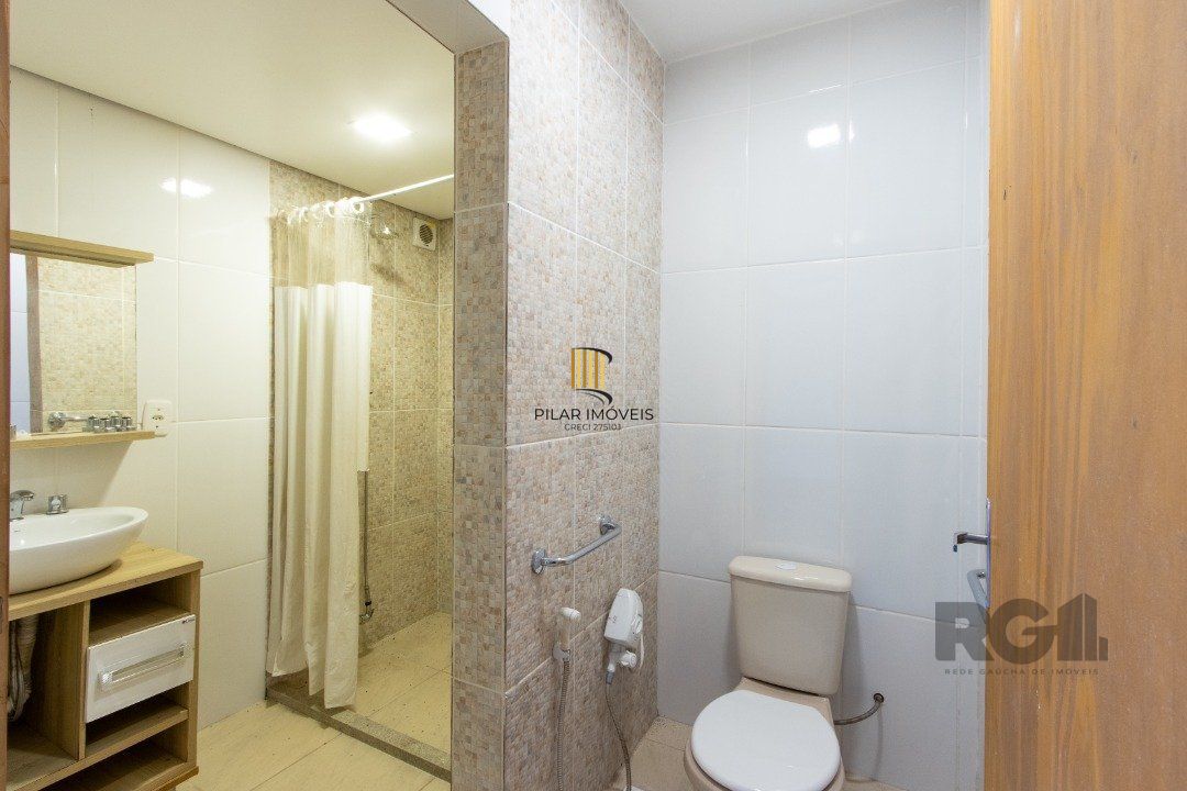 Casa 5 dormitórios no bairro Nonoai