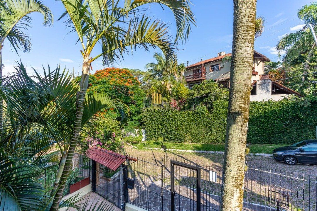 Casa 3 dormitórios no bairro Teresópolis