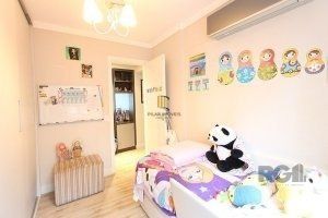Vende apartamento no Bairro Passo da Areia - Porto Alegre