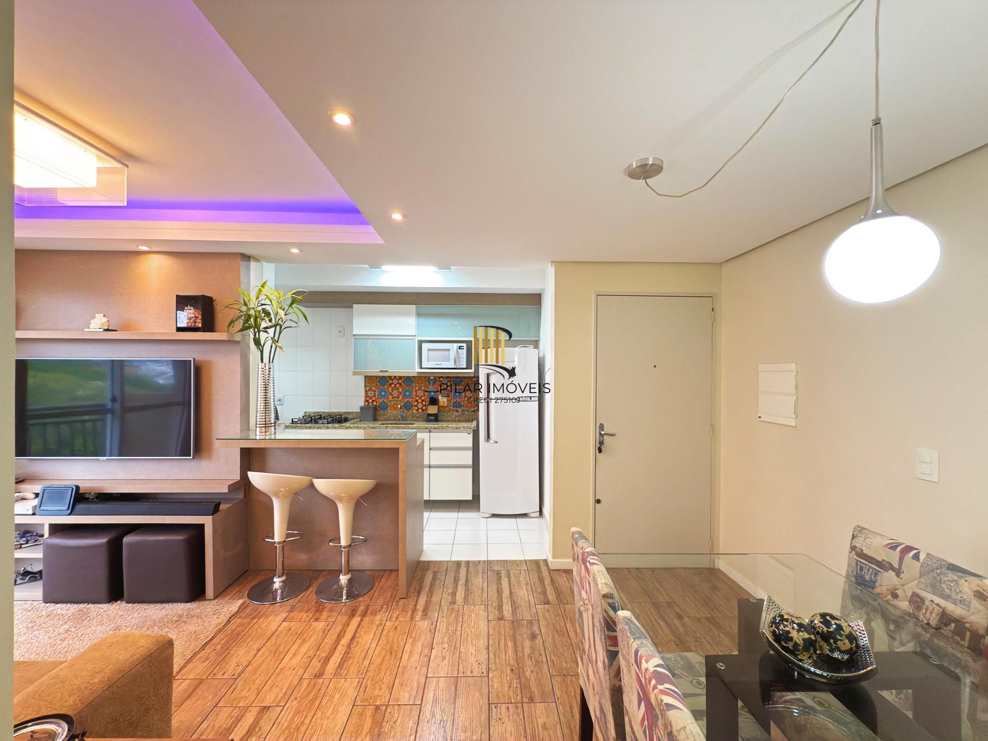 Apartamento de 3 dormitórios, 1 suíte e 2 vagas de garagem cobertas.