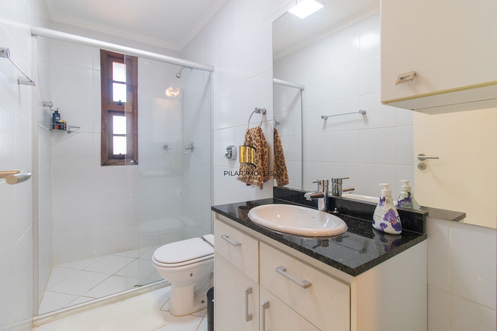 Casa para Venda - 410m², 3 dormitórios, sendo 3 suites, 2 vagas - Ipanema