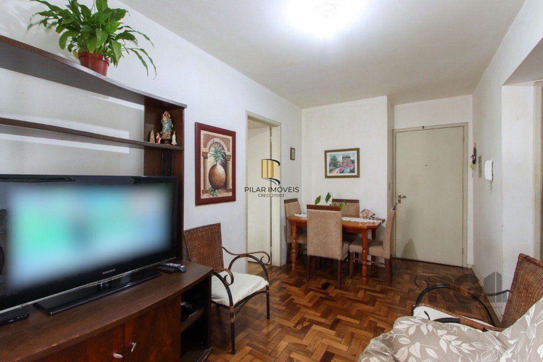 Apartamento com 1 dormitório no bairro Cristal.