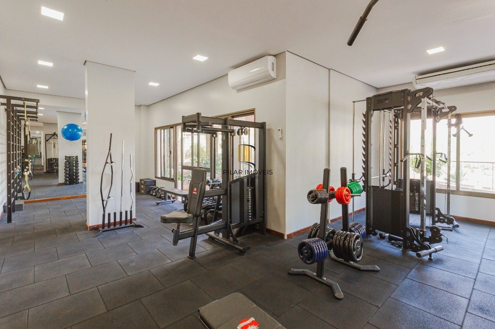 Apartamento de 2 dormitórios sendo 1 suíte e 1 vaga