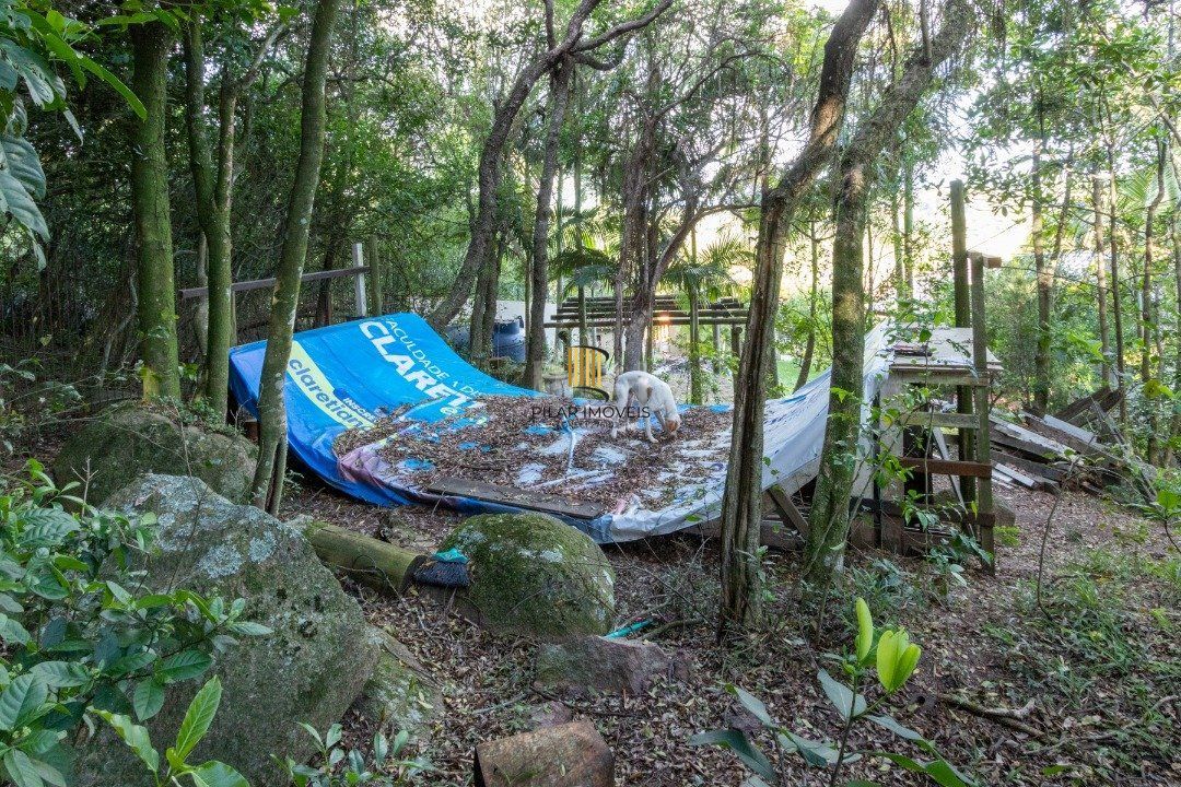 Casa Condominio para Venda - 280m², 3 dormitórios, sendo 1 suites, 4 vagas - Campo Novo