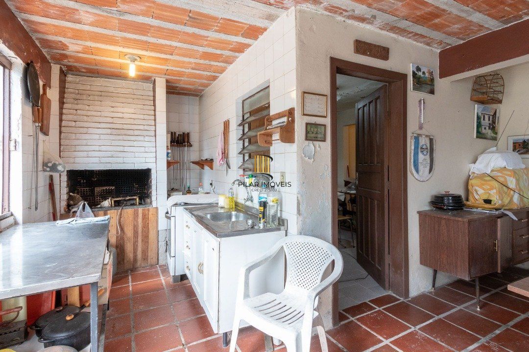 Casa para Venda - 200m², 3 dormitórios, sendo 1 suites, 1 vaga - Aberta dos Morros