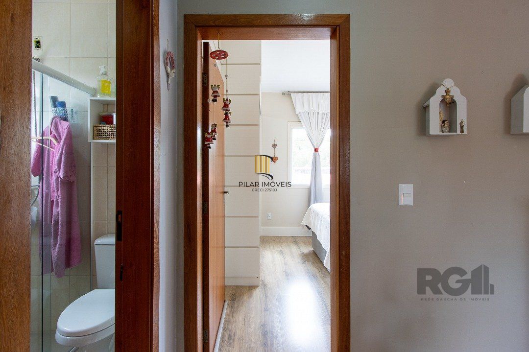 Casa para Venda - 132.55m², 3 dormitórios, sendo 1 suite, 5 vagas - Teresópolis