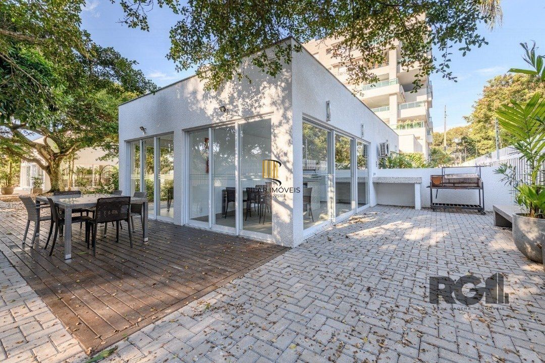 Apartamento para Venda - 138.33m², 3 dormitórios, sendo 1 suites, 3 vagas - Centro