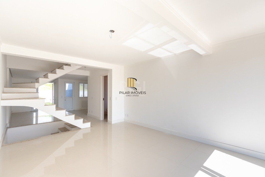 Casa para Venda - 168m², 3 dormitórios, sendo 1 suites, 2 vagas - Imperial Park