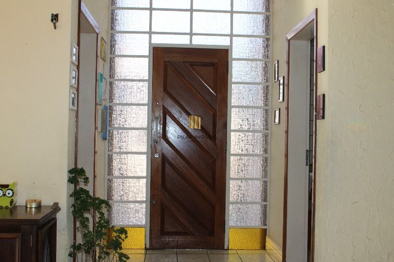 Casa para Venda - 255.68m², 4 dormitórios, sendo 1 suites, 2 vagas - Tristeza