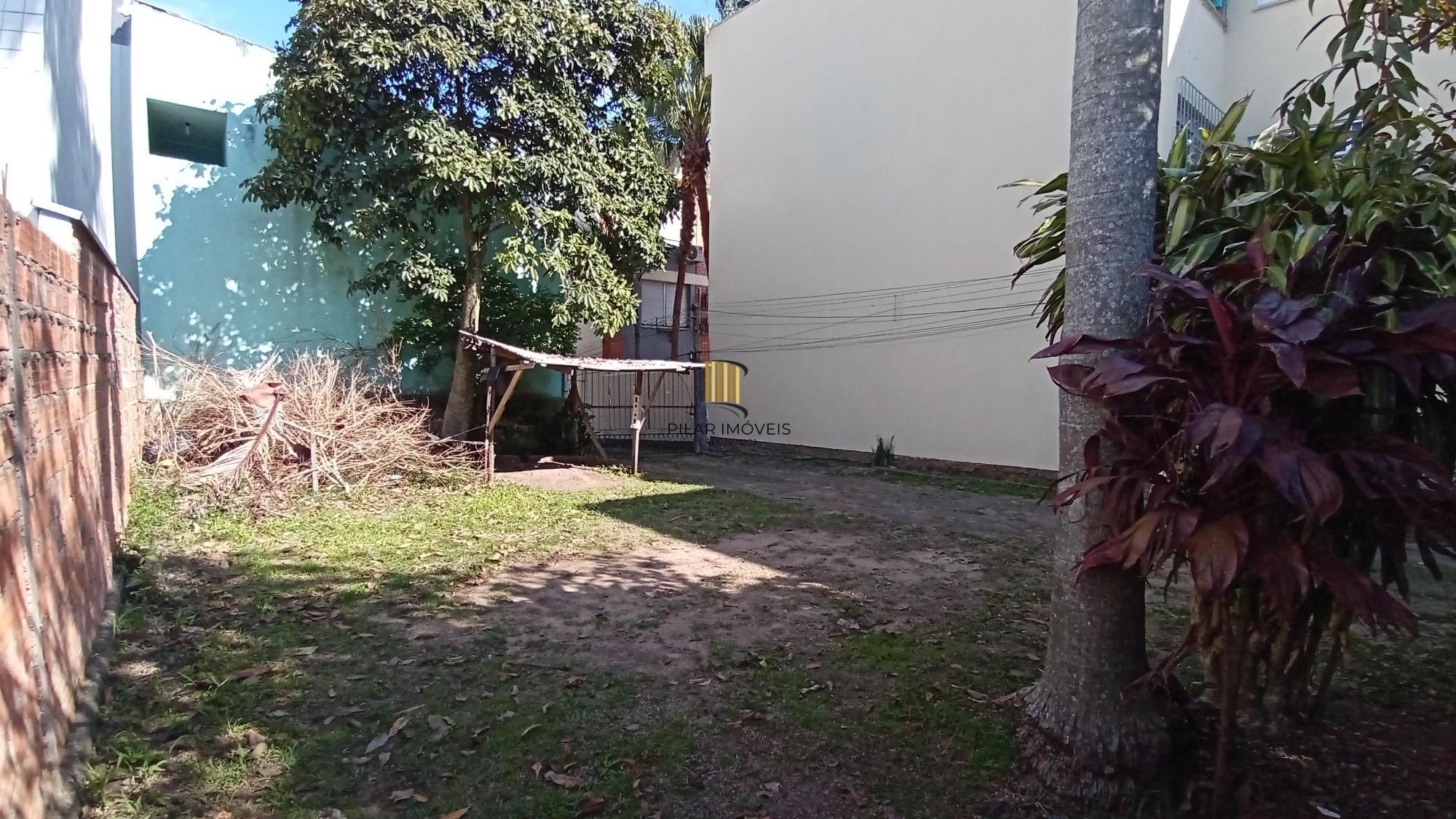 Terreno com 750m² na Av. Otto Niemeyer, bairro Camaquã