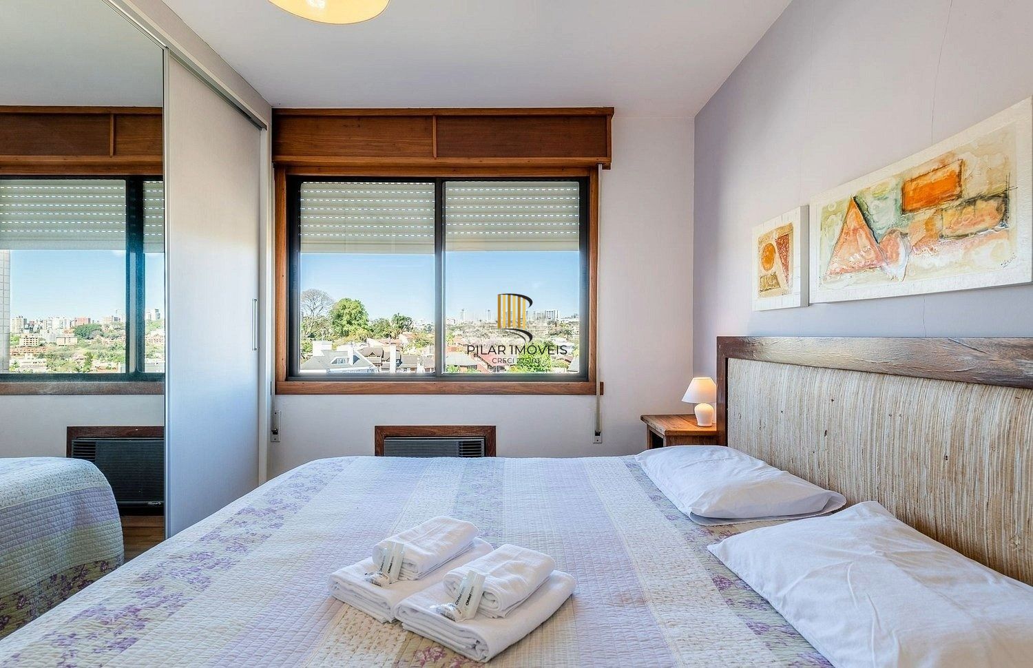 Apartamento de 2 dormitórios sendo 1 suíte e 1 vaga