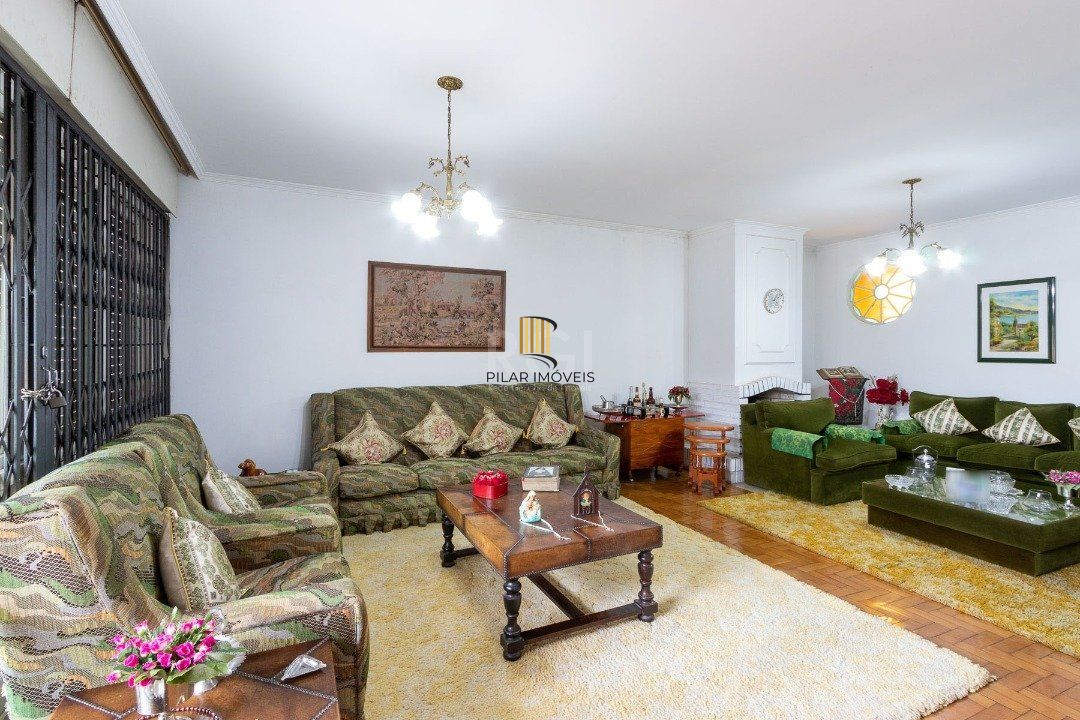 Casa para Venda - 280m², 4 dormitórios, sendo 1 suites, 3 vagas - Vila Assunção
