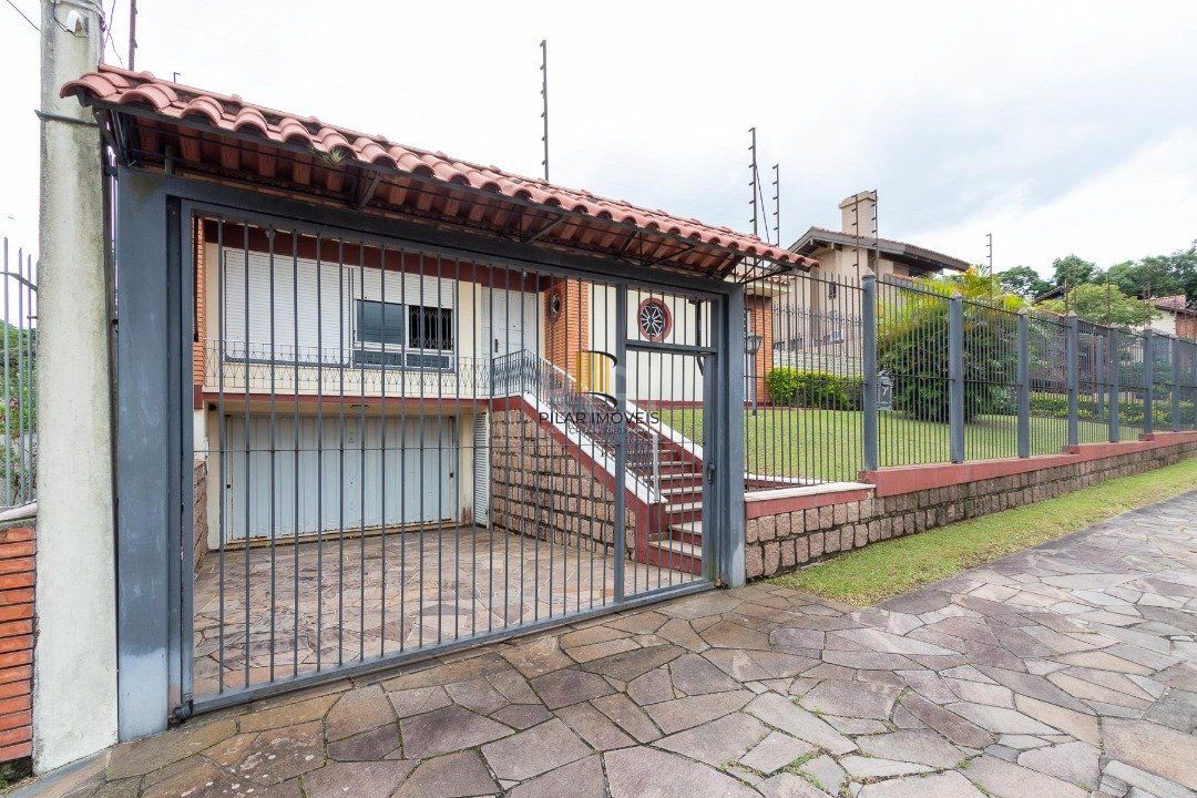Casa para Venda - 280m², 4 dormitórios, sendo 1 suites, 3 vagas - Vila Assunção