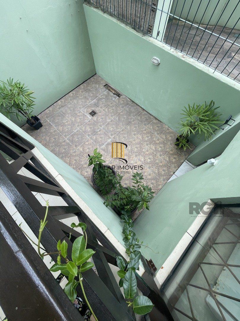 Casa de Condomínio 3 dormitórios no bairro Tristeza