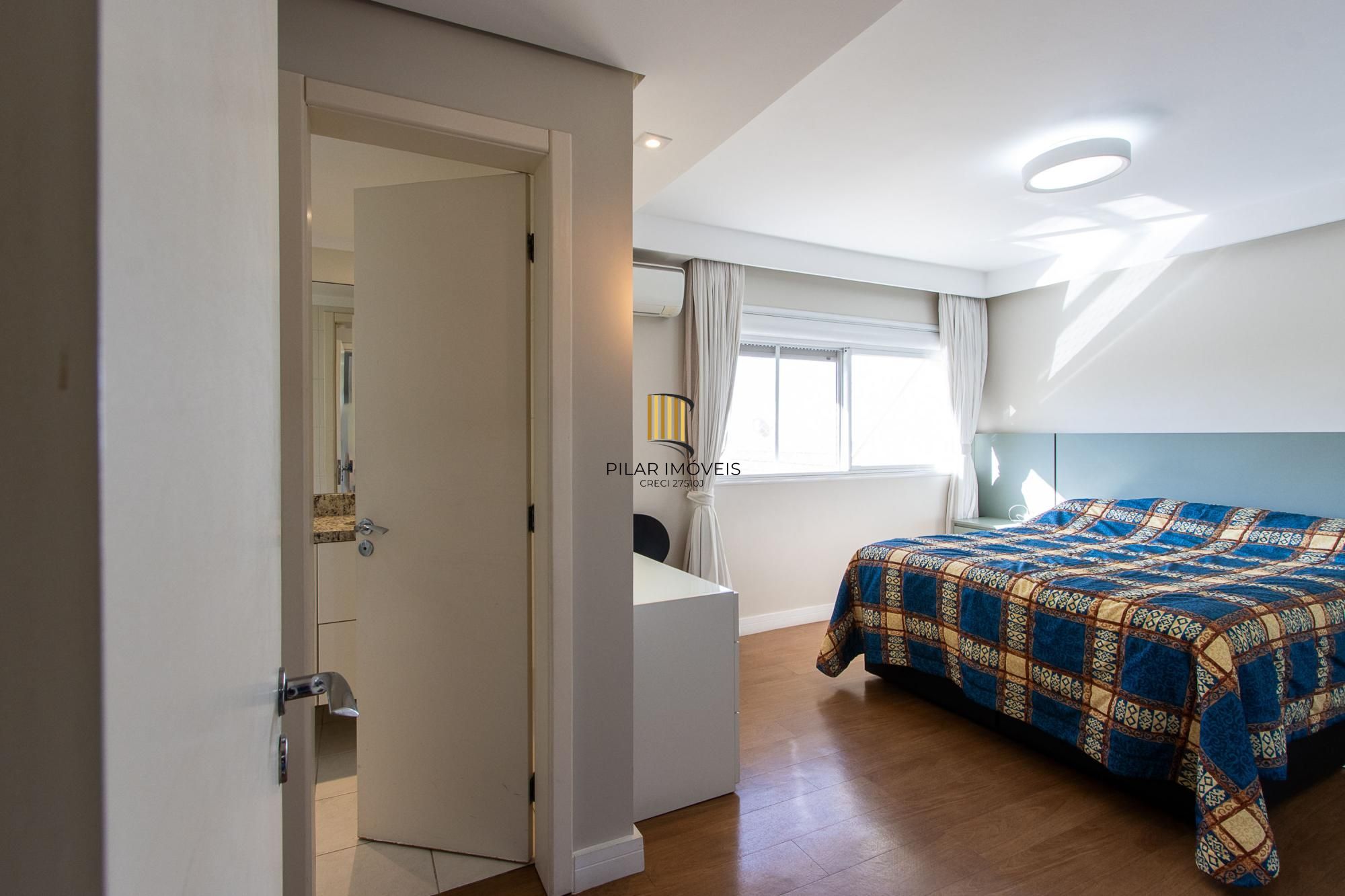 Casa condomínio | 3 dormitórios | 1 Suíte | 240,82 Privativos | 2 Vagas | Bairro Teresópolis