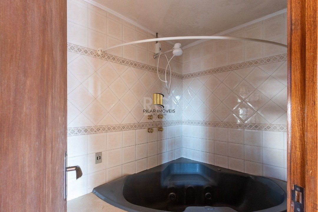 Casa para Venda - 280m², 3 dormitórios, sendo 1 suites, 2 vagas - Espirito Santo