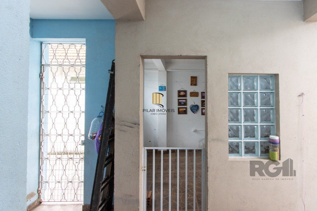 Casa para Venda - 126.89m², 3 dormitórios, 5 vagas - Azenha