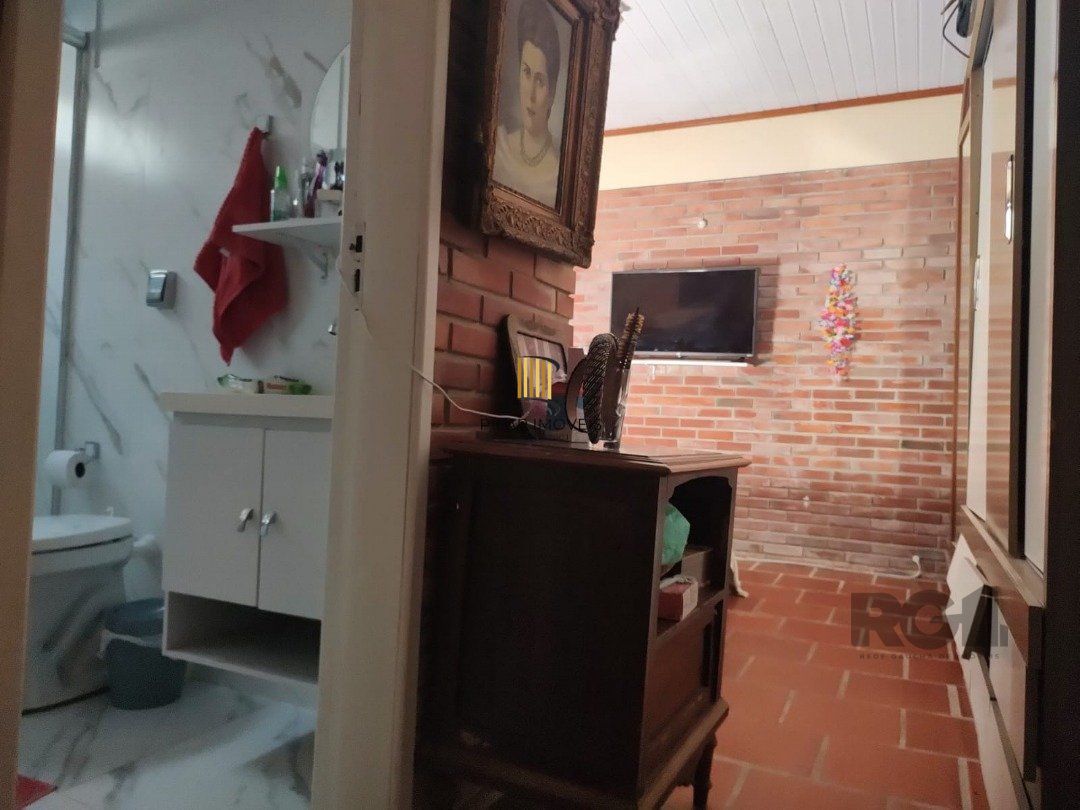 Casa 5 dormitórios no bairro Atlântida