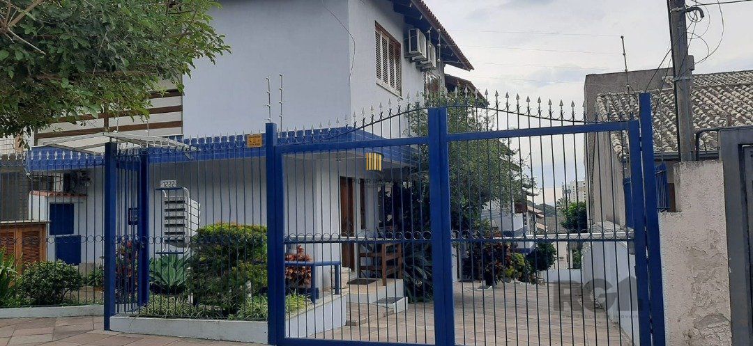 Casa de Condomínio 3 dormitórios no bairro Tristeza
