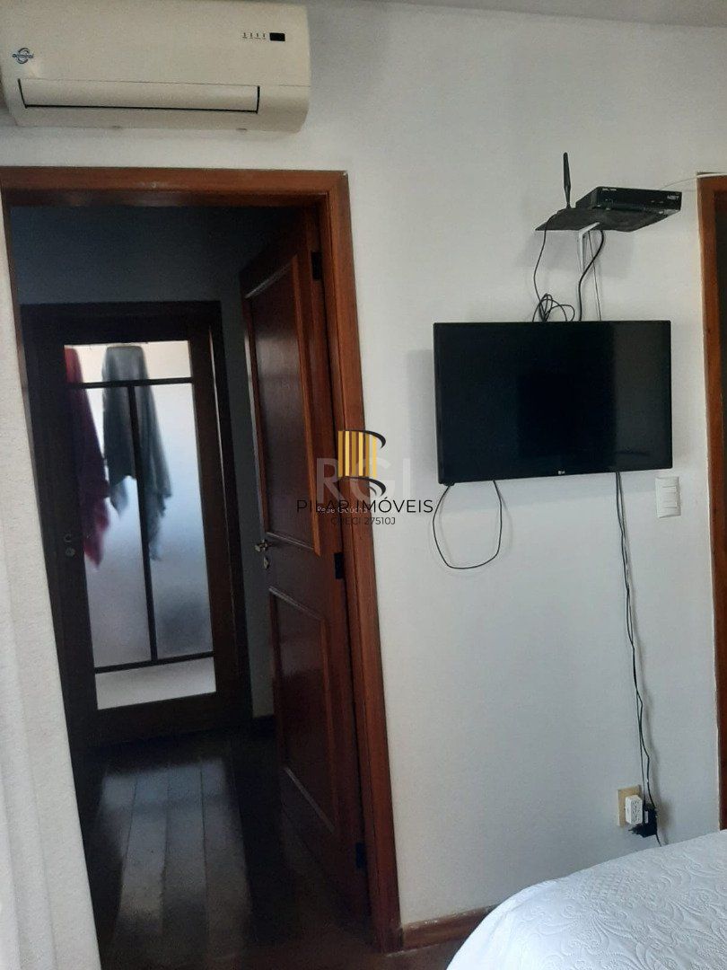 Casa Condominio para Venda - 254.38m², 4 dormitórios, sendo 2 suites, 2 vagas - Vila Assunção