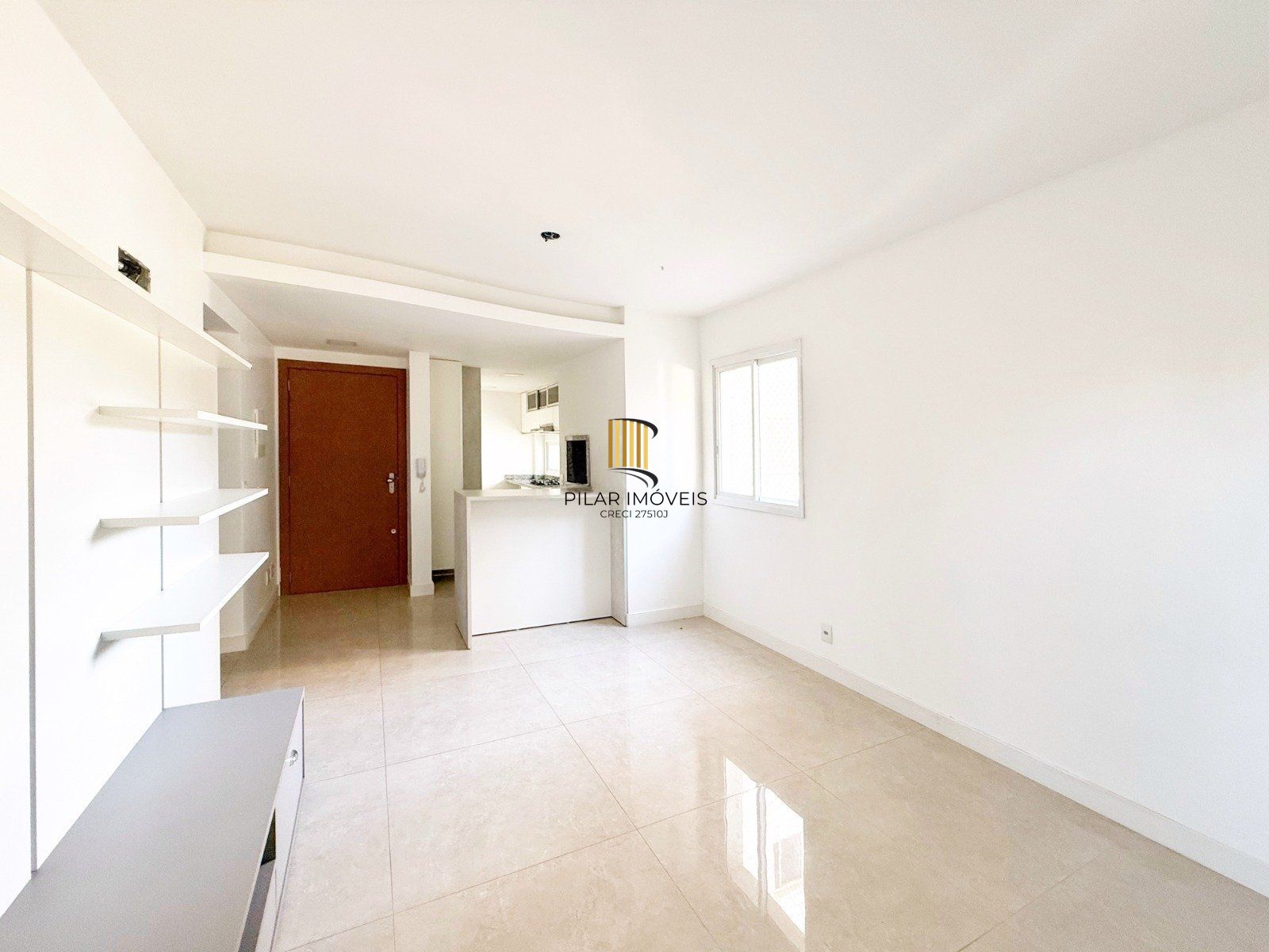 Apartamento com 2 dormitórios, sendo 1 suíte, e sala ampla com ambientes integrados - Condomínio Residencial Sucre