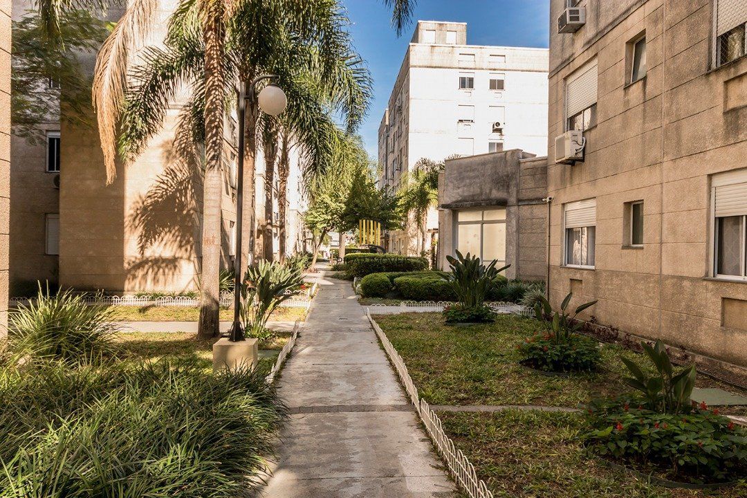 Apartamento  com 2 quartos e 1 banheiro no total
