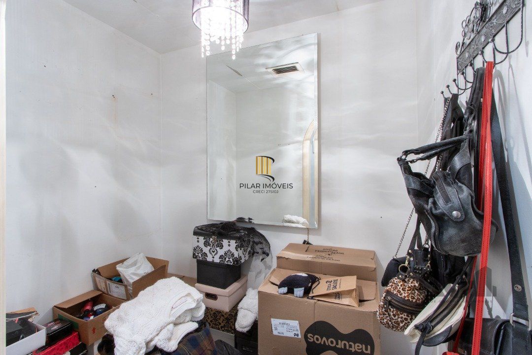 Casa para Venda - 645m², 4 dormitórios, sendo 4 suites, 11 vagas - Tristeza
