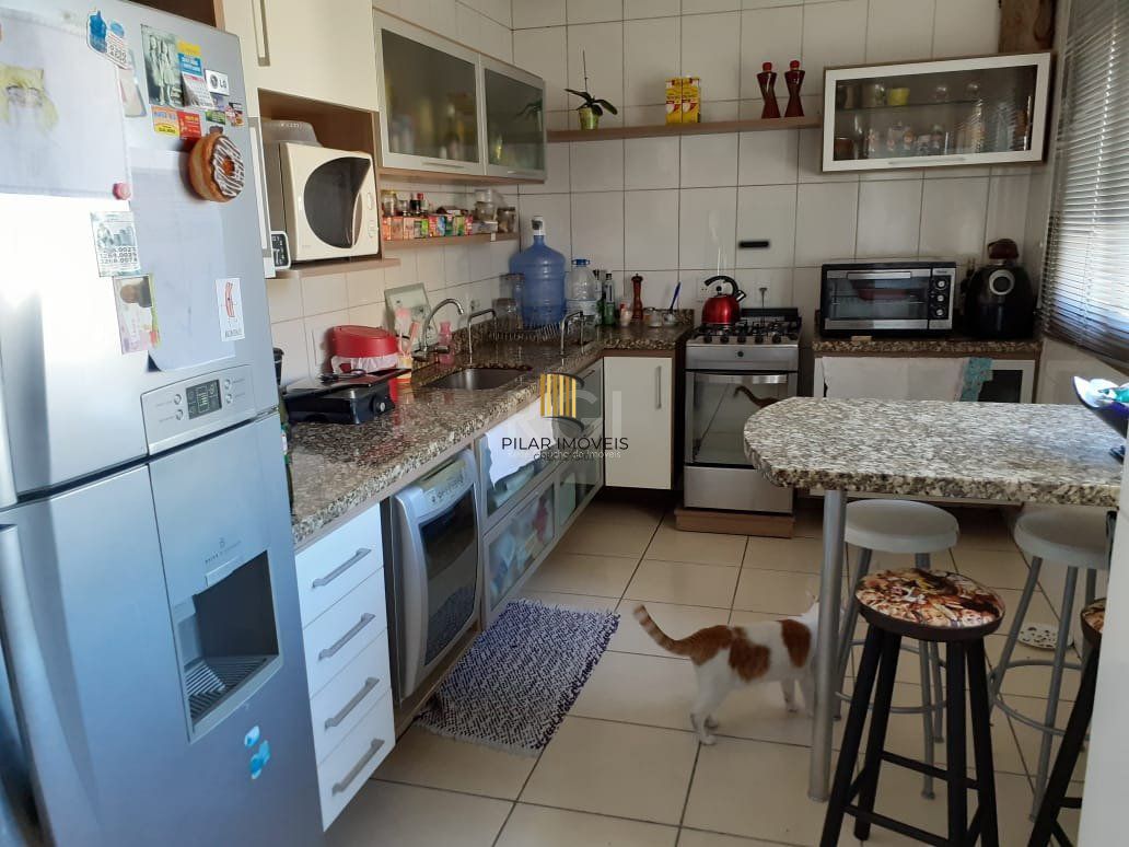 Casa Condominio para Venda - 251m², 4 dormitórios, sendo 2 suites, 2 vagas - Nonoai